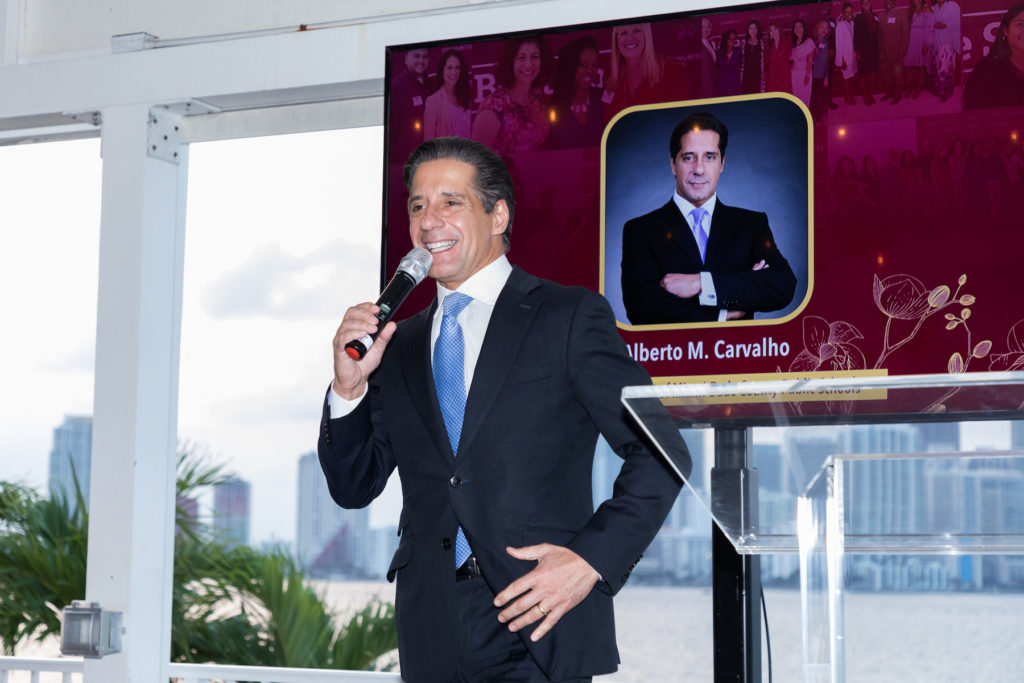 Alberto Carvalho, Superintendente de las Escuelas Públicas del Condado de Miami-Dade
